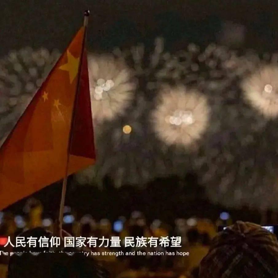 百香果连皮都能吃！再把果汁做蘸水，蘸鸡煮鱼，酸到皱眉！游戏画面